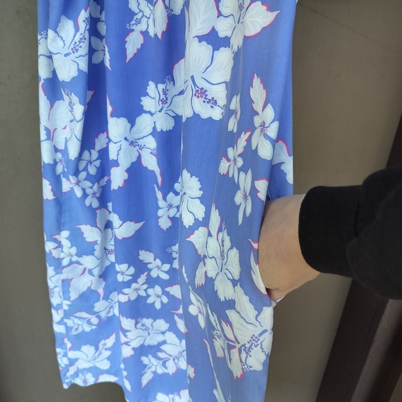 Vintage Meet Me in Maui Light Purple and White Floral Mumu - Picture 4 of 4